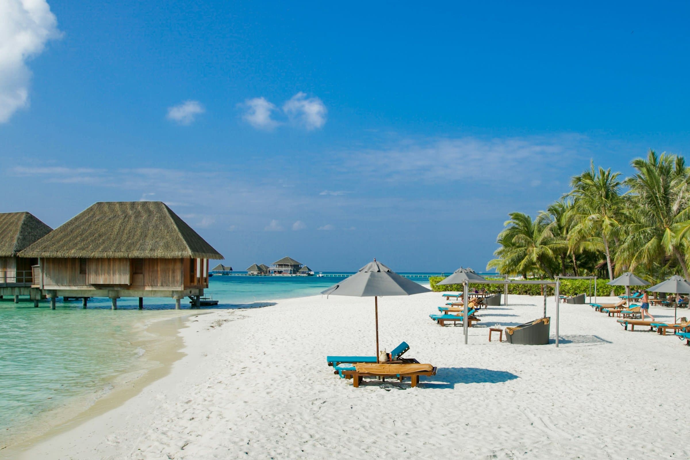 Maldives hero image